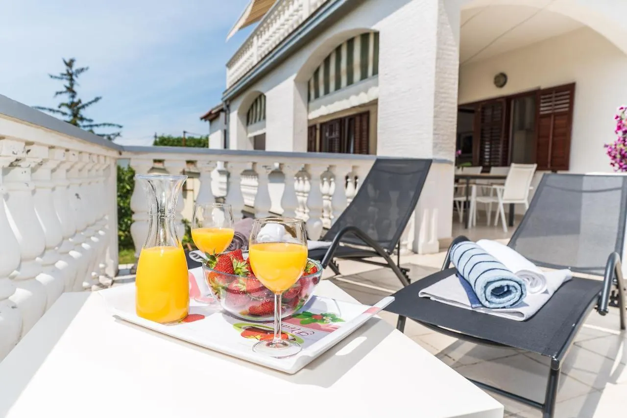 Tinel Apartment Sukošan