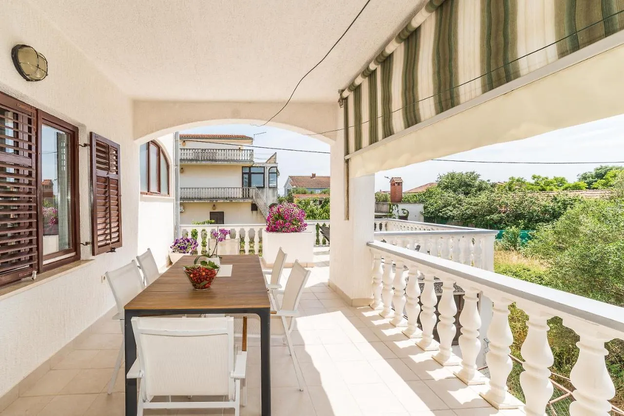 Tinel Apartment Sukošan 0*,  Κροατία