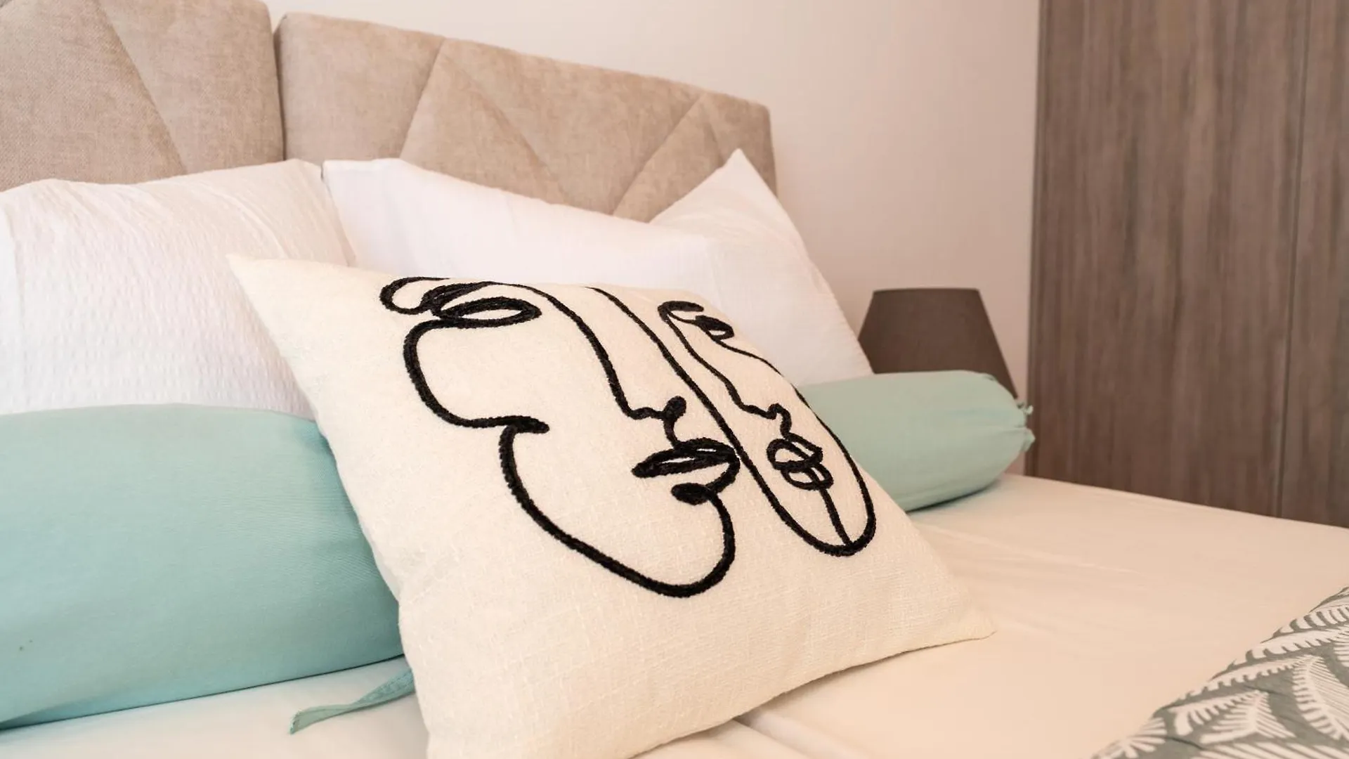 Tinel Apartment Sukošan 0*,  Κροατία