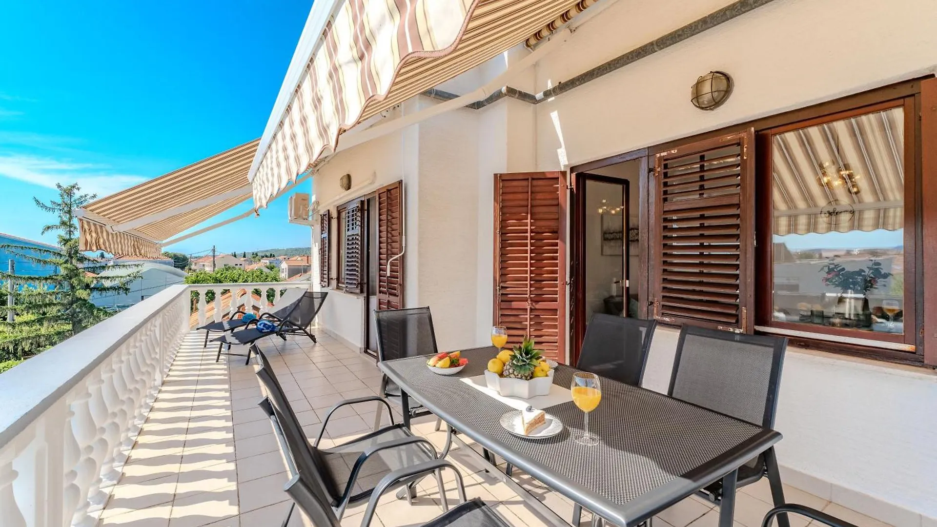 Tinel Apartment Sukošan